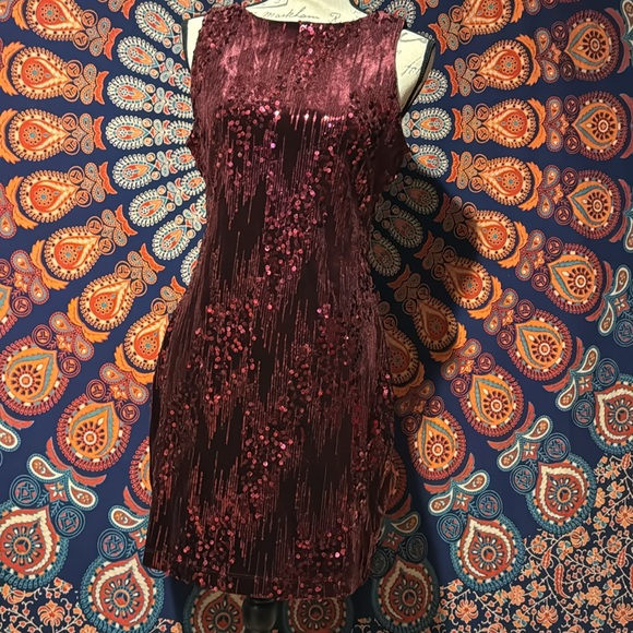 Party dress - WINE COLOR SEQUIN & velvet MINI DRESS - Picture 3 of 8